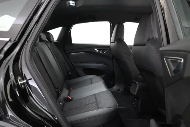Musta Maastoauto, Audi Q4 e-tron – VAR-29305