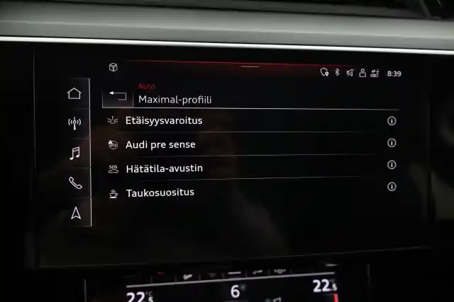 Musta Maastoauto, Audi e-tron – VAR-29383