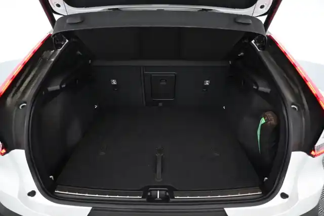 Valkoinen Farmari, Volvo C40 – VAR-29459