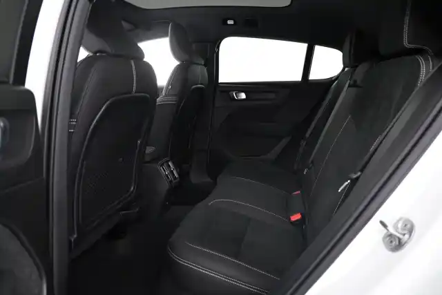 Valkoinen Farmari, Volvo C40 – VAR-29459