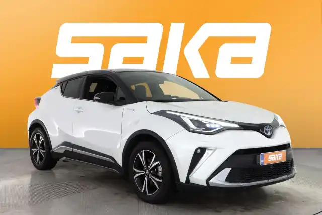 Valkoinen Maastoauto, Toyota C-HR – VAR-29548