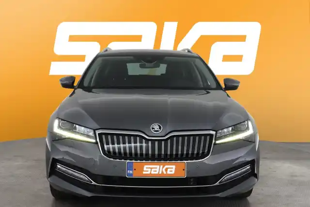 Harmaa Farmari, Skoda Superb – VAR-29712