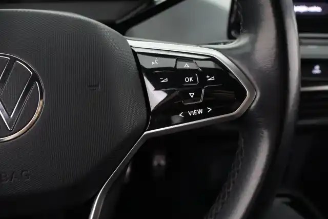 Valkoinen Viistoperä, Volkswagen ID.3 – VAR-29877