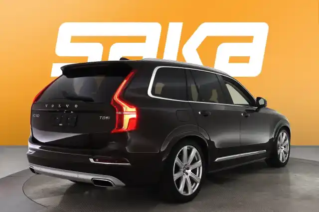 Ruskea Maastoauto, Volvo XC90 – VAR-30067