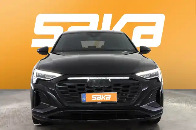 Musta Maastoauto, Audi Q8 e-tron – VAR-30183