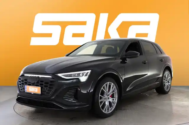 Musta Maastoauto, Audi Q8 e-tron – VAR-30183