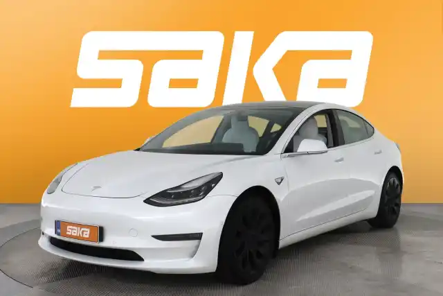 Valkoinen Sedan, Tesla Model 3 – VAR-30290