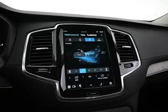 Sininen Maastoauto, Volvo XC90 – VAR-30322
