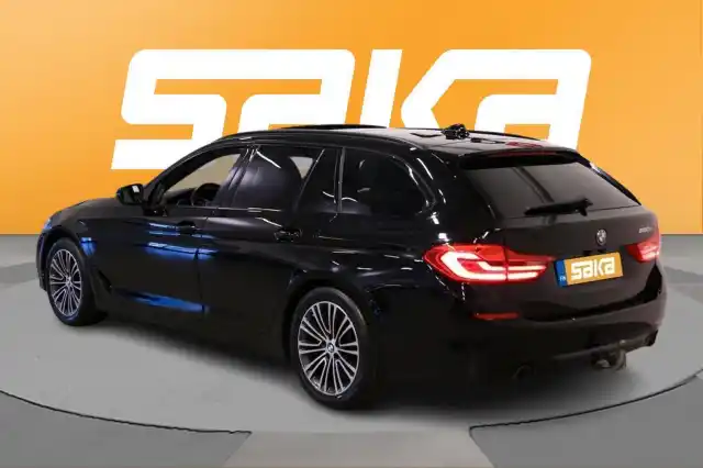 Musta Farmari, BMW 520 – VAR-30369