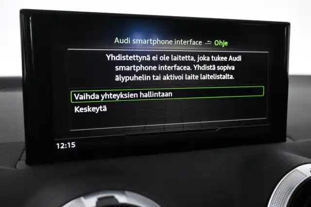 Harmaa Maastoauto, Audi Q2 – VAR-30399