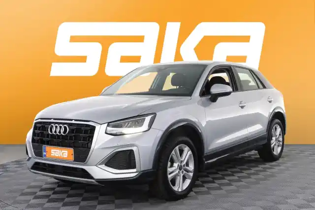 Harmaa Maastoauto, Audi Q2 – VAR-30399