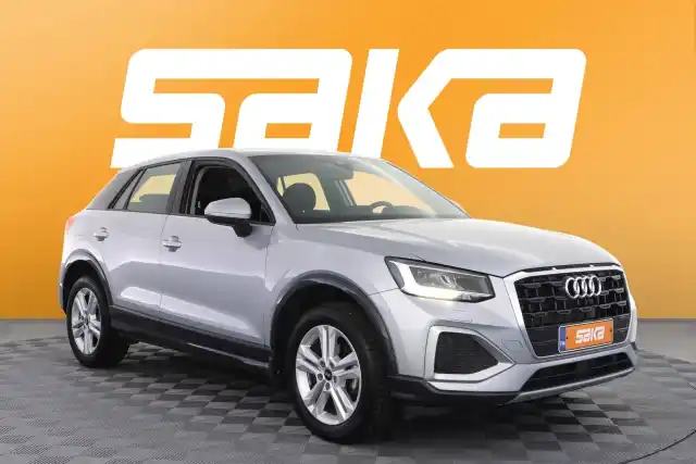 Harmaa Viistoperä, Audi Q2 – VAR-30399