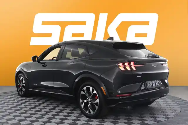 Musta Maastoauto, Ford Mustang Mach-E – VAR-30476