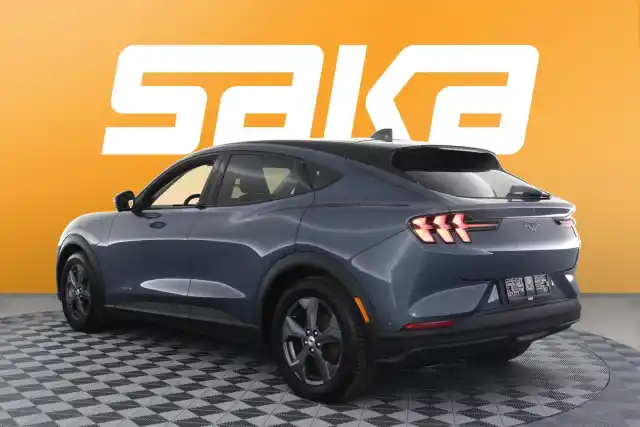 Sininen Maastoauto, Ford Mustang Mach-E – VAR-30581
