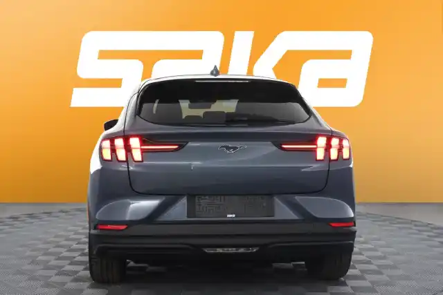 Sininen Maastoauto, Ford Mustang Mach-E – VAR-30581