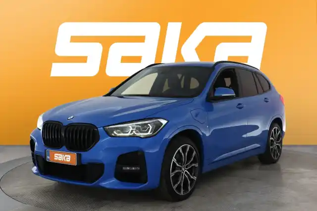 Sininen Maastoauto, BMW X1 – VAR-30653