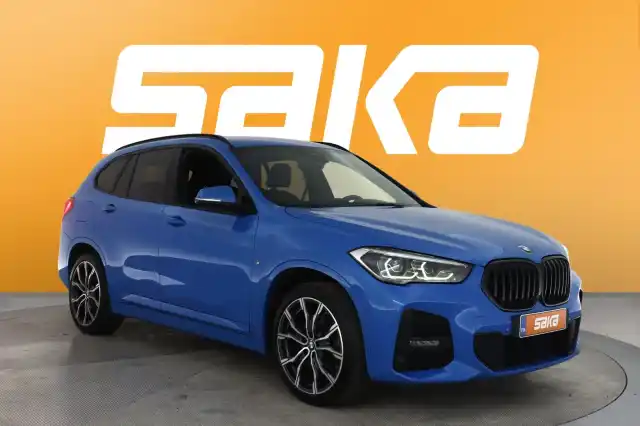 Sininen Maastoauto, BMW X1 – VAR-30653