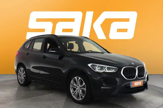 Musta Maastoauto, BMW X1 – VAR-30659