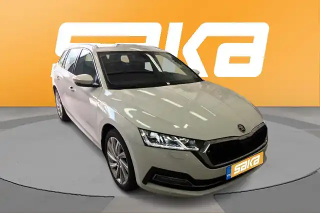 Valkoinen Farmari, Skoda Octavia – VAR-30685