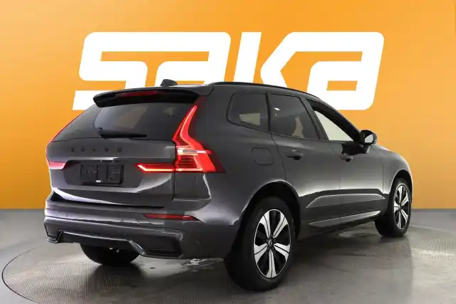 Harmaa Maastoauto, Volvo XC60 – VAR-30856