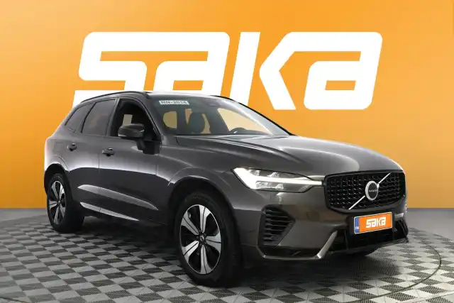 Harmaa Maastoauto, Volvo XC60 – VAR-30856