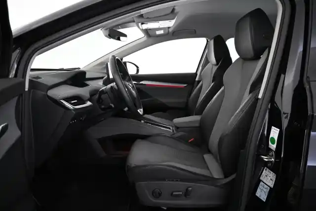 Musta Maastoauto, Skoda Enyaq – VAR-30932