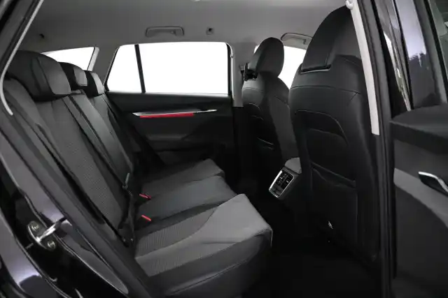 Musta Maastoauto, Skoda Enyaq – VAR-30932
