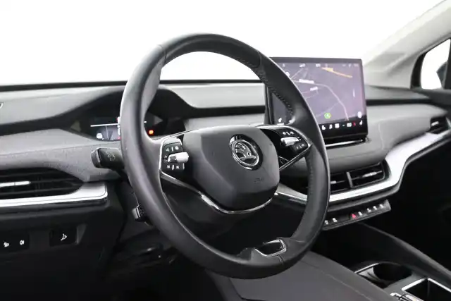 Musta Maastoauto, Skoda Enyaq – VAR-30932