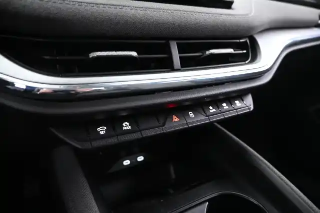 Musta Maastoauto, Skoda Enyaq – VAR-30932