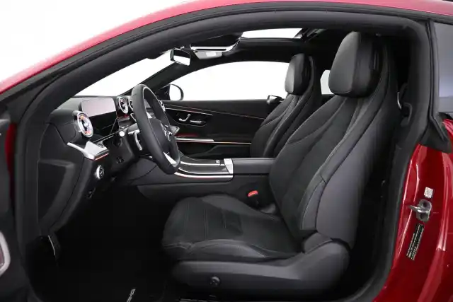 Punainen Coupe, Mercedes-Benz CLE – VAR-31071