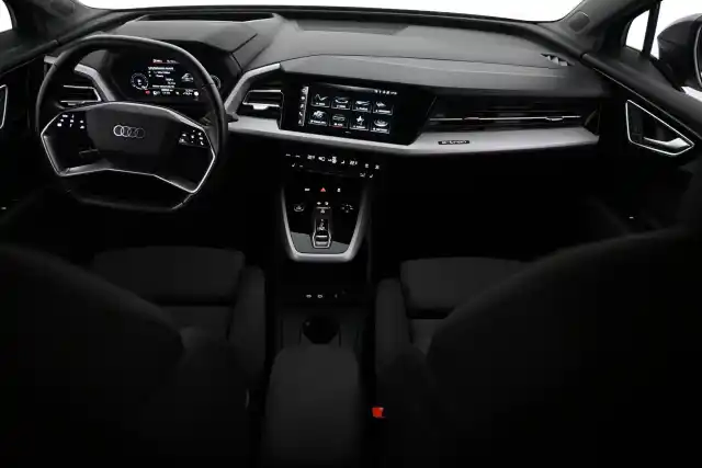 Harmaa Maastoauto, Audi Q4 e-tron – VAR-31231