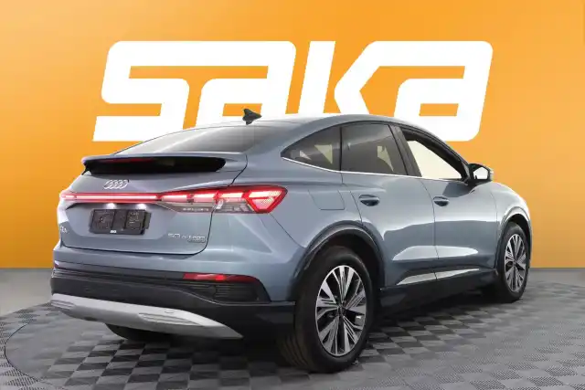 Harmaa Maastoauto, Audi Q4 e-tron – VAR-31231