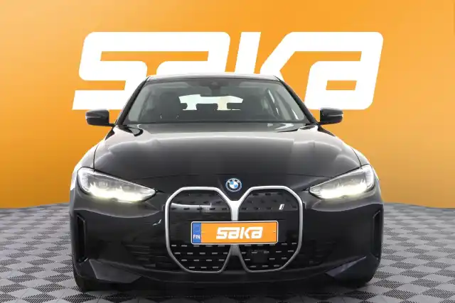 Musta Sedan, BMW i4 – VAR-31240