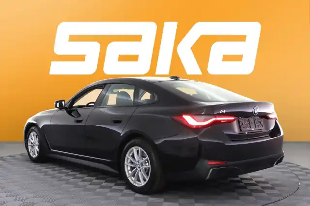 Musta Sedan, BMW i4 – VAR-31240