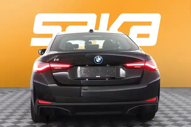Musta Sedan, BMW i4 – VAR-31240