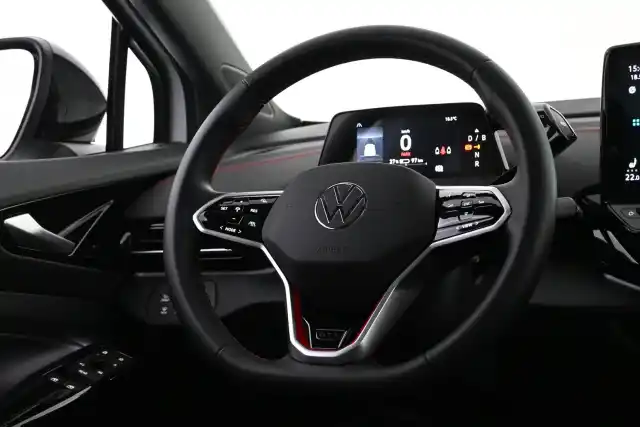 Valkoinen Maastoauto, Volkswagen ID.5 – VAR-31501