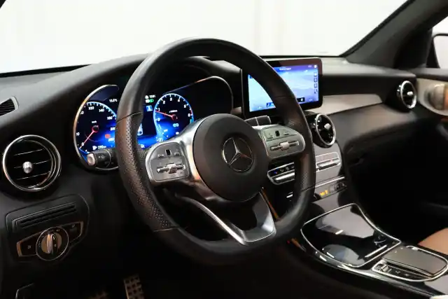 Sininen Coupe, Mercedes-Benz GLC – VAR-31508