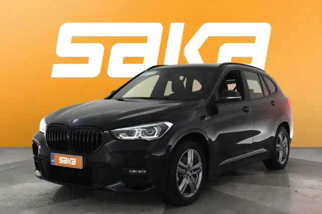 Musta Maastoauto, BMW X1 – VAR-31663