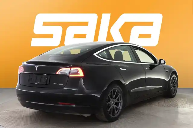 Musta Sedan, Tesla Model 3 – VAR-31814