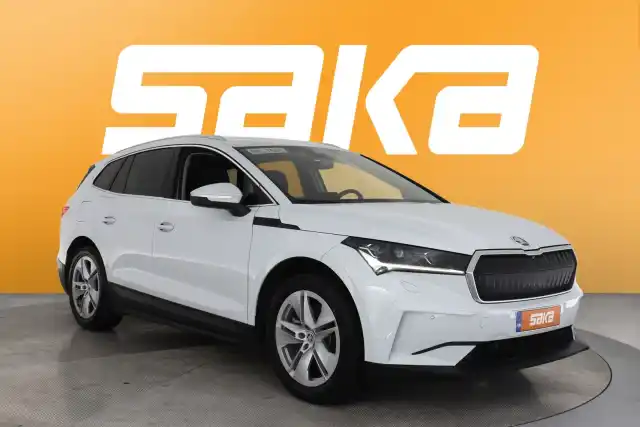 Valkoinen Maastoauto, Skoda Enyaq – VAR-31860