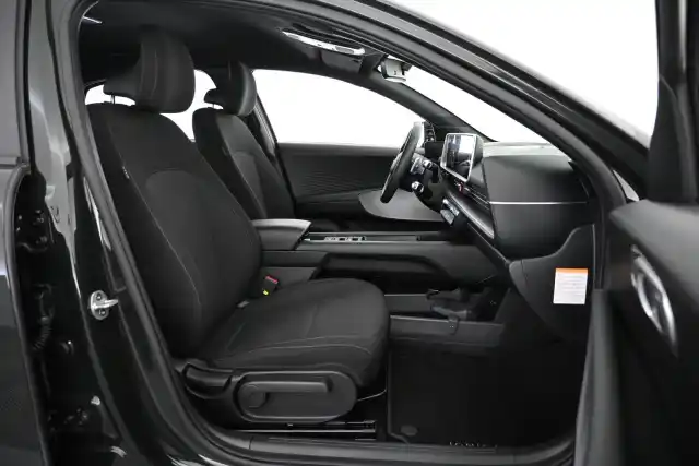 Musta Sedan, Hyundai IONIQ 6 – VAR-32195