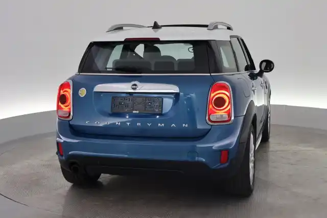 Sininen Maastoauto, MINI Countryman – VAR-32223