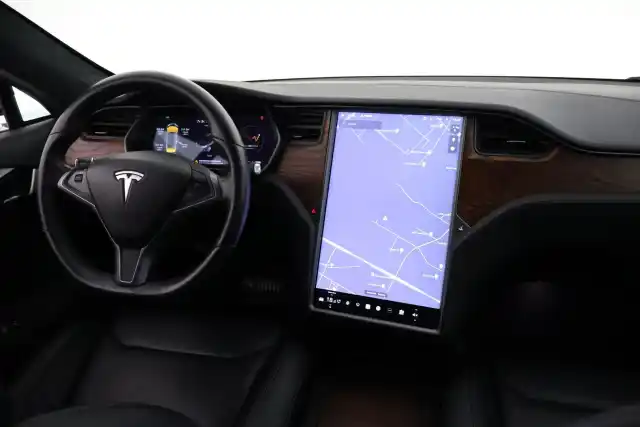 Musta Sedan, Tesla Model S – VAR-32420