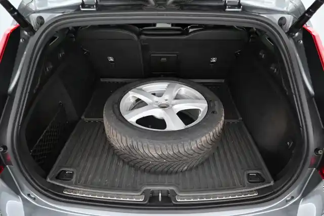 Harmaa Farmari, Volvo V60 – VAR-32440