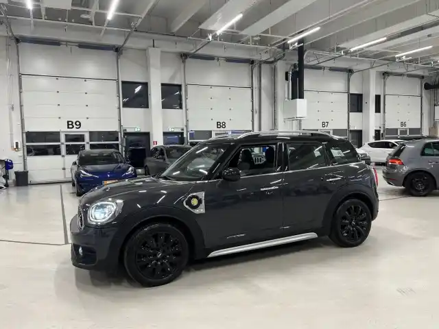 Harmaa Maastoauto, MINI Countryman – VAR-32470