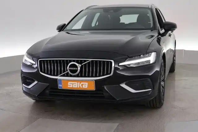 Musta Farmari, Volvo V60 – VAR-32648