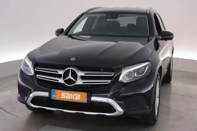 Musta Maastoauto, Mercedes-Benz GLC – VAR-32672