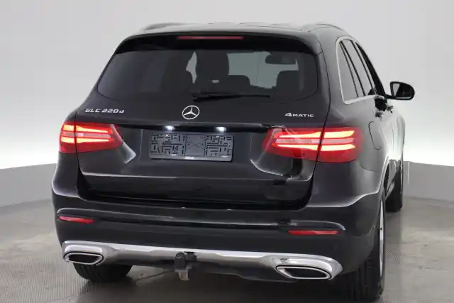 Musta Maastoauto, Mercedes-Benz GLC – VAR-32672