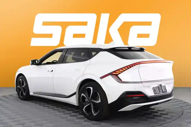 Valkoinen Maastoauto, Kia EV6 – VAR-32768