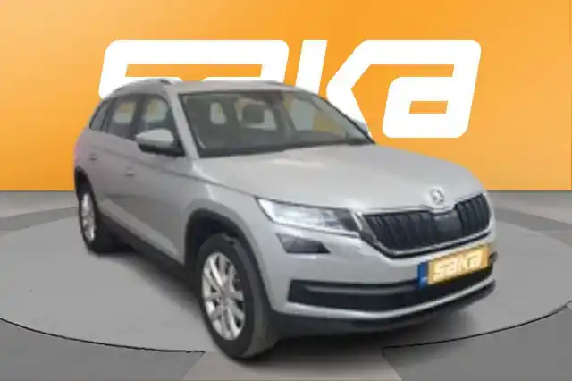 Harmaa Maastoauto, Skoda Kodiaq – VAR-32876